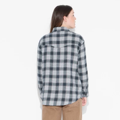 Women's Oversized Long Sleeve Collared Flannel Shirt - Wild Fable™ 4 Women's Oversized Long Sleeve Collared Flannel Shirt - Wild Fable™ - Image 2