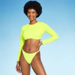 Women's Cropped Open Back Rashguard - Wild Fable™ -Herday Fashion GUEST f916201a 30ec 4766 b8b6 b6aa6198bc47